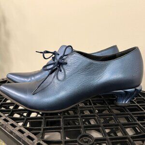 Fluevog, Firefly "Linearis" W11